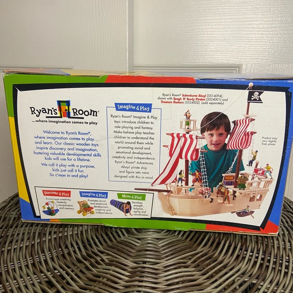 Educational building toy Captains Wharf
